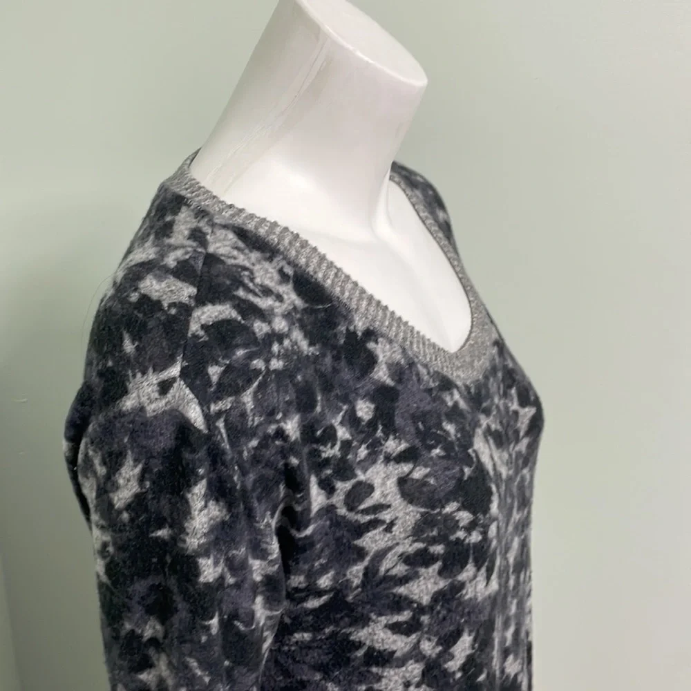 ANTHROPOLOGIE SATURDAY SUNDAY FLORAL BRUSHED FLEECE FUZZY HI LOW TUNIC SWEATER